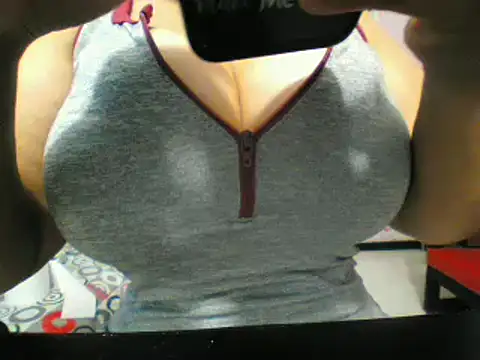 Snapshot of Evelynsexxx chatting on January 21, 2025, 2:59 pm Evelynsexxx online show from January 21, 2025, 2:59 pm