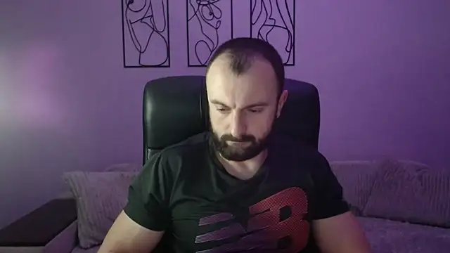 brindlefly6969 online show from December 19, 2025, 1:40 pm