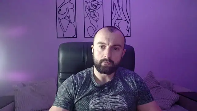 brindlefly6969 online show from February 7, 2026, 11:36 am