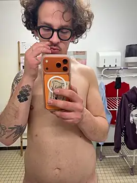 Snapshot of hardmecl chatting on March 16, 2026, 8:46 pm hardmecl online show from March 16, 2026, 8:46 pm