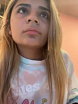 Snapshot of pamell_col chatting on February 21, 2025, 1:11 am pamell col online show from February 21, 2025, 1:11 am