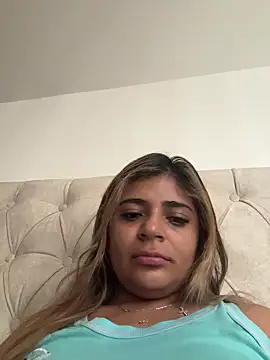 Snapshot of pamell_col chatting on October 28, 2025, 12:41 pm pamell col online show from October 28, 2025, 12:41 pm