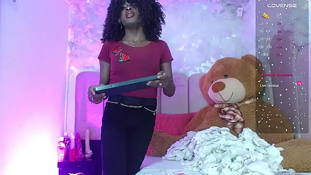 Snapshot of puca_ebony chatting on December 4, 2025, 7:33 pm puca ebony online show from December 4, 2025, 7:33 pm