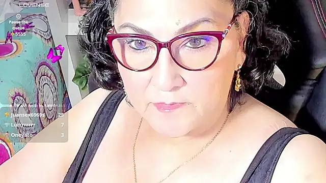 cataleya mom online show from October 22, 2025, 3:51 am