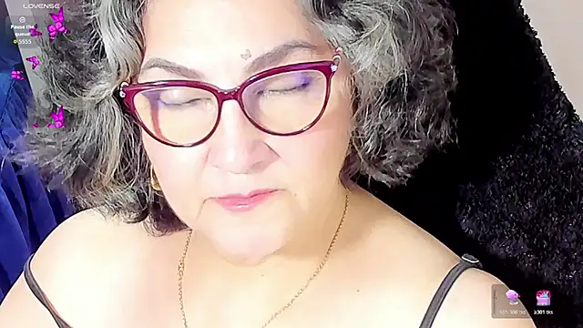 cataleya mom online show from November 11, 2025, 10:26 am