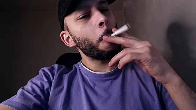 Snapshot of henryaxe chatting on November 20, 2025, 9:31 am henryaxe online show from November 20, 2025, 9:31 am