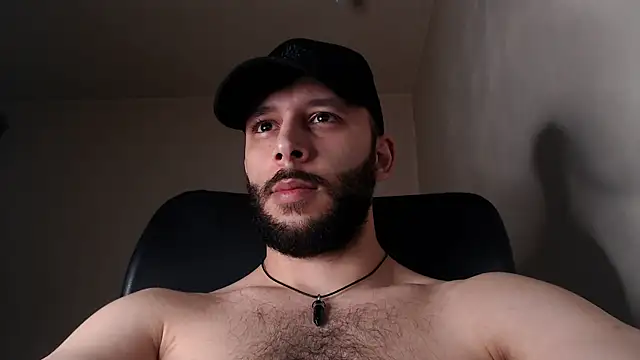 Snapshot of henryaxe chatting on December 2, 2025, 2:28 am henryaxe online show from December 2, 2025, 2:28 am