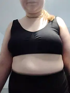 Snapshot of Kiarassecrets chatting on March 30, 2026, 5:47 pm Kiarassecrets online show from March 30, 2026, 5:47 pm