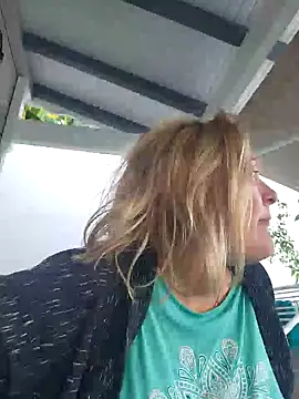 Snapshot of lady_charlyne chatting on February 5, 2025, 11:55 am lady charlyne online show from February 5, 2025, 11:55 am