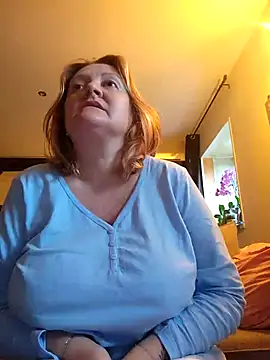 Snapshot of lady_charlyne chatting on October 4, 2025, 7:50 am lady charlyne online show from October 4, 2025, 7:50 am