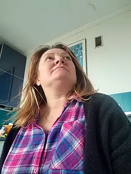 lady charlyne online show from January 7, 2026, 9:23 am