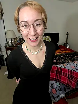 Snapshot of ketarisenup chatting on November 19, 2025, 11:05 pm ketarisenup online show from November 19, 2025, 11:05 pm