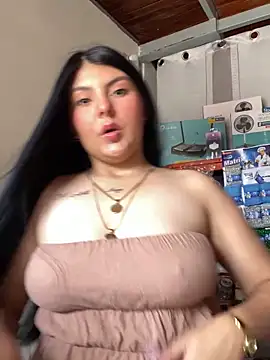 bella isabela online show from October 2, 2025, 1:40 pm