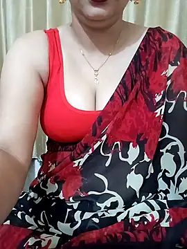 Snapshot of Priya_Boudi chatting on December 24, 2024, 5:02 pm Priya Boudi online show from December 24, 2024, 5:02 pm