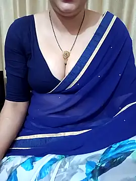 Snapshot of Priya_Boudi chatting on January 21, 2025, 4:37 pm Priya Boudi online show from January 21, 2025, 4:37 pm