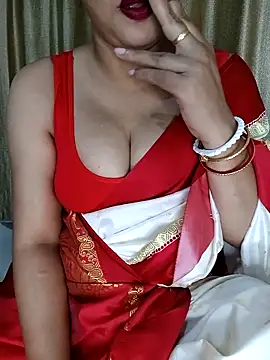 Snapshot of Priya_Boudi chatting on February 11, 2025, 5:29 pm Priya Boudi online show from February 11, 2025, 5:29 pm