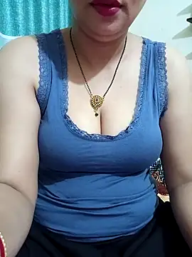 Snapshot of Priya_Boudi chatting on March 21, 2025, 4:29 pm Priya Boudi online show from March 21, 2025, 4:29 pm