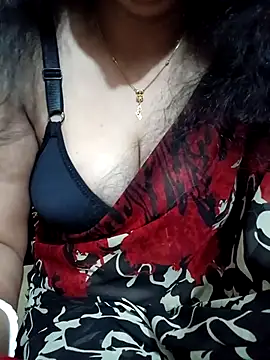 Snapshot of Priya_Boudi chatting on September 15, 2025, 6:30 pm Priya Boudi online show from September 15, 2025, 6:30 pm