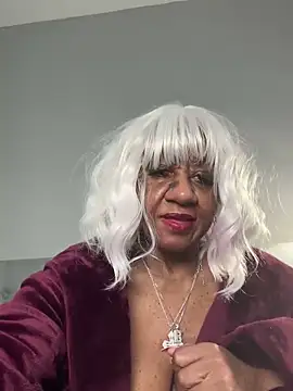 BreanaDivine online show from February 22, 2025, 6:41 pm