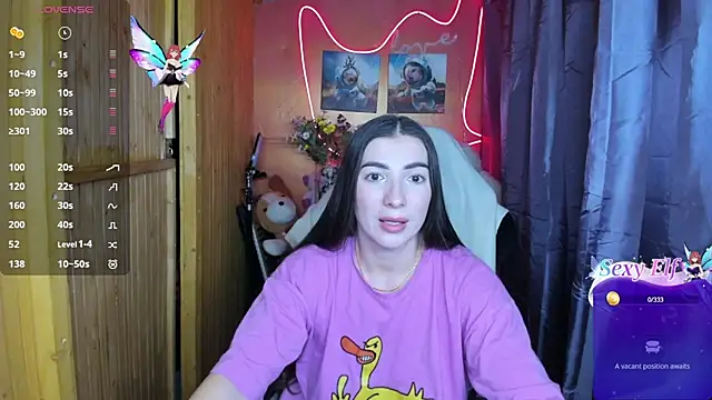 Snapshot of Fiery_Brunette_ chatting on January 10, 2025, 2:23 pm Fiery Brunette  online show from January 10, 2025, 2:23 pm