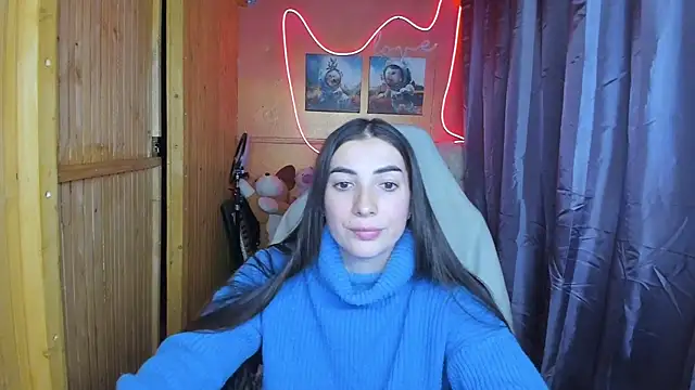 Snapshot of Fiery_Brunette_ chatting on February 4, 2025, 11:38 am Fiery Brunette  online show from February 4, 2025, 11:38 am