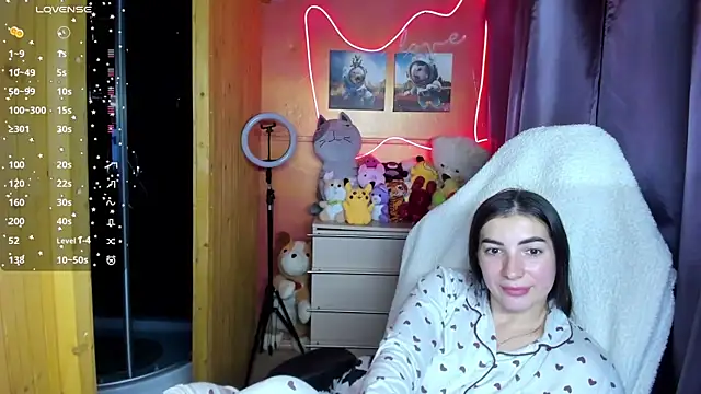 Snapshot of Fiery_Brunette_ chatting on October 8, 2025, 5:54 pm Fiery Brunette  online show from October 8, 2025, 5:54 pm