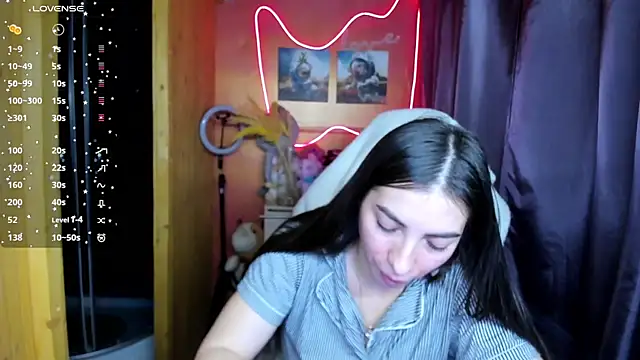 Snapshot of Fiery_Brunette_ chatting on November 17, 2025, 9:48 am Fiery Brunette online show from November 17, 2025, 9:48 am