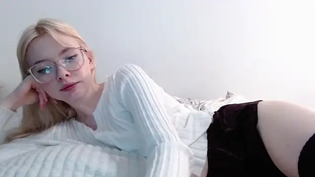 Snapshot of Sataobby chatting on January 24, 2025, 8:11 pm Sataobby online show from January 24, 2025, 8:11 pm