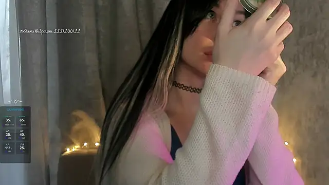 Snapshot of elena_addiction chatting on December 2, 2025, 6:19 am elena addiction online show from December 2, 2025, 6:19 am