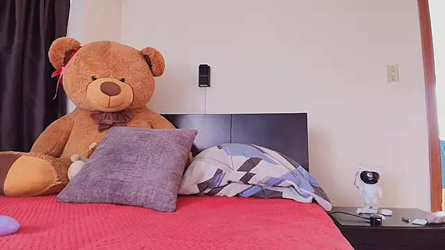 Snapshot of Samanntthaa__ chatting on November 15, 2025, 12:45 pm Samanntthaa online show from November 15, 2025, 12:45 pm