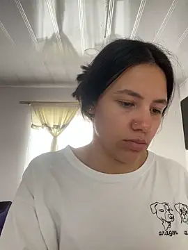 hannahb-e online show from October 9, 2025, 3:21 pm