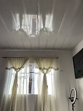 hannahb-e online show from March 26, 2026, 1:06 pm