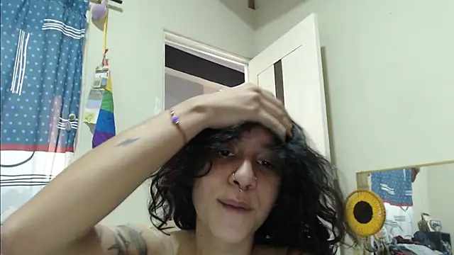 Snapshot of AlinaWoolf_ chatting on June 2, 2026, 4:09 pm AlinaWoolf online show from June 2, 2026, 4:09 pm