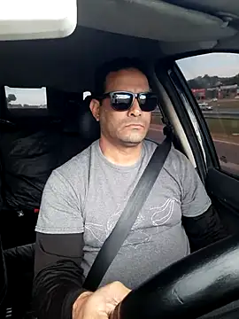 hecwil8 online show from October 29, 2025, 11:23 am