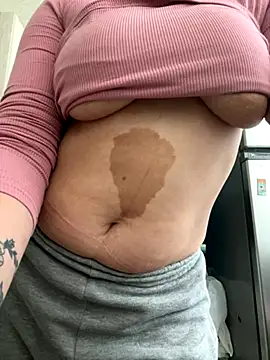 Snapshot of Angel__lika chatting on October 31, 2025, 6:47 am Angel lika online show from October 31, 2025, 6:47 am