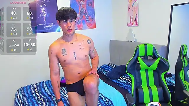 Snapshot of JayHotxxx chatting on February 10, 2026, 10:03 pm JayHotxxx online show from February 10, 2026, 10:03 pm