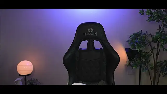 Snapshot of SrLuis18 chatting on January 24, 2025, 1:13 am SrLuis18 online show from January 24, 2025, 1:13 am