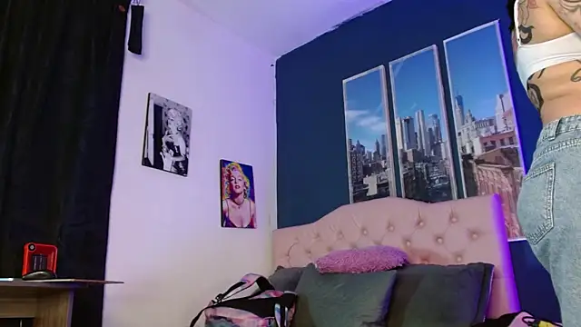 megan lover online show from May 27, 2026, 1:35 am