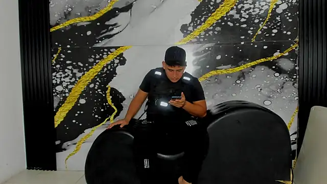 Snapshot of sweethot___ chatting on September 25, 2025, 2:21 pm sweethot online show from September 25, 2025, 2:21 pm