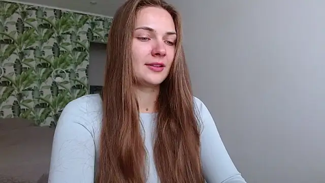 Olivia shine online show from October 4, 2025, 4:32 am