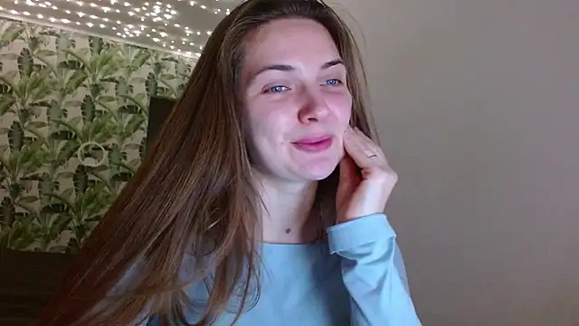 Olivia shine online show from December 16, 2025, 5:12 am