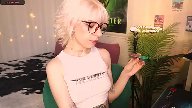  Moonlight t online show from February 1, 2026, 9:08 am