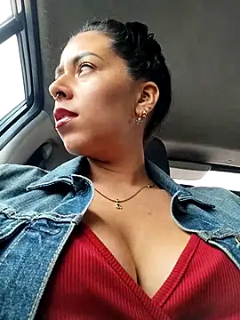 Snapshot of Emily_Wane chatting on November 3, 2025, 3:13 pm Emily Wane online show from November 3, 2025, 3:13 pm