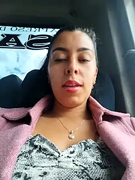 Snapshot of Emily_Wane chatting on November 25, 2025, 4:29 pm Emily Wane online show from November 25, 2025, 4:29 pm