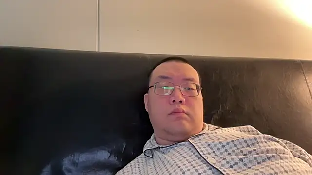 Snapshot of slaveasianboy chatting on February 3, 2025, 8:35 pm slaveasianboy online show from February 3, 2025, 8:35 pm