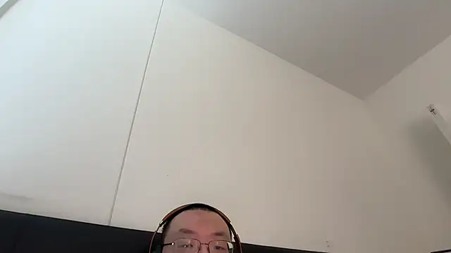 slaveasianboy online show from April 19, 2026, 3:11 pm