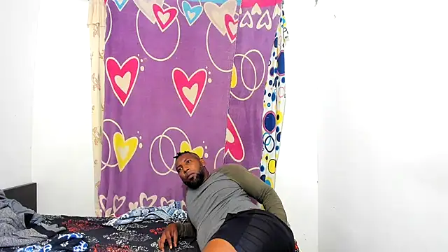 1mateobigcook online show from November 7, 2025, 3:06 am