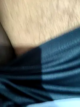 Snapshot of Tamil_Chennai_Men chatting on January 17, 2025, 6:33 pm Tamil Chennai Men online show from January 17, 2025, 6:33 pm