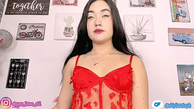 olivia22love online show from November 28, 2025, 12:41 pm