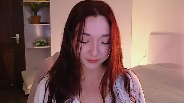 Snapshot of YasmineWest chatting on June 17, 2026, 1:08 am YasmineWest online show from June 17, 2026, 1:08 am